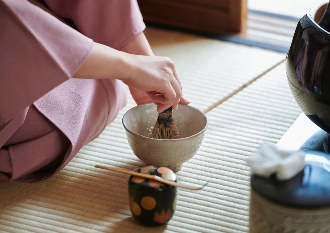 How to whisk matcha at home.